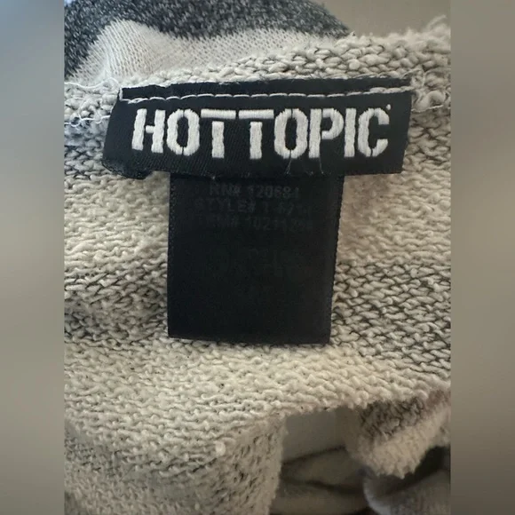 Hot Topic Black White Striped Y2K Grunge Punk Long Sleeve Skull Sweater Top Sz S - Picture 5 of 5